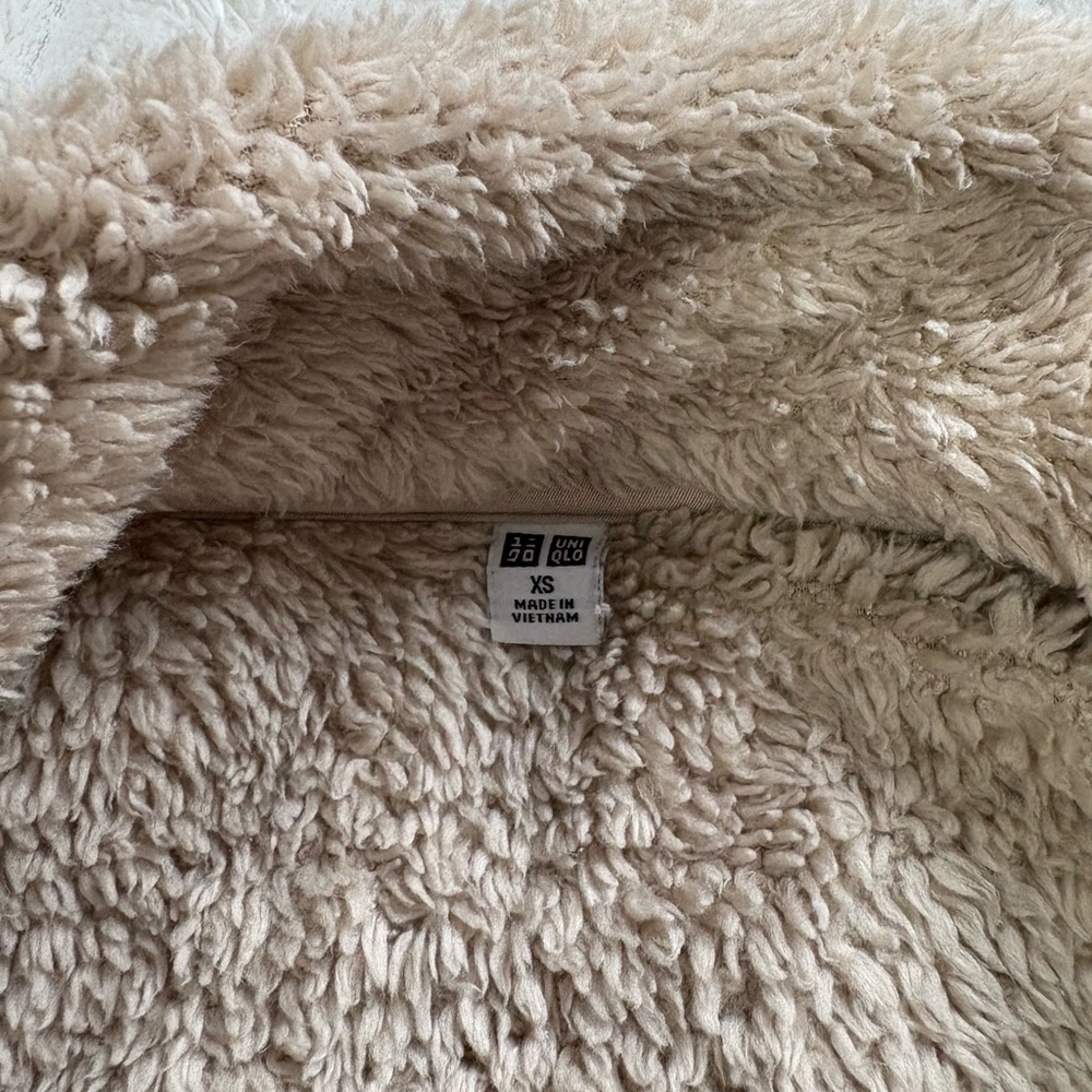 Uniqlo Light Brown (30 Natural), Sherpa Zip Jacket Yarn Fleece, Size XS - Picture 5 of 7